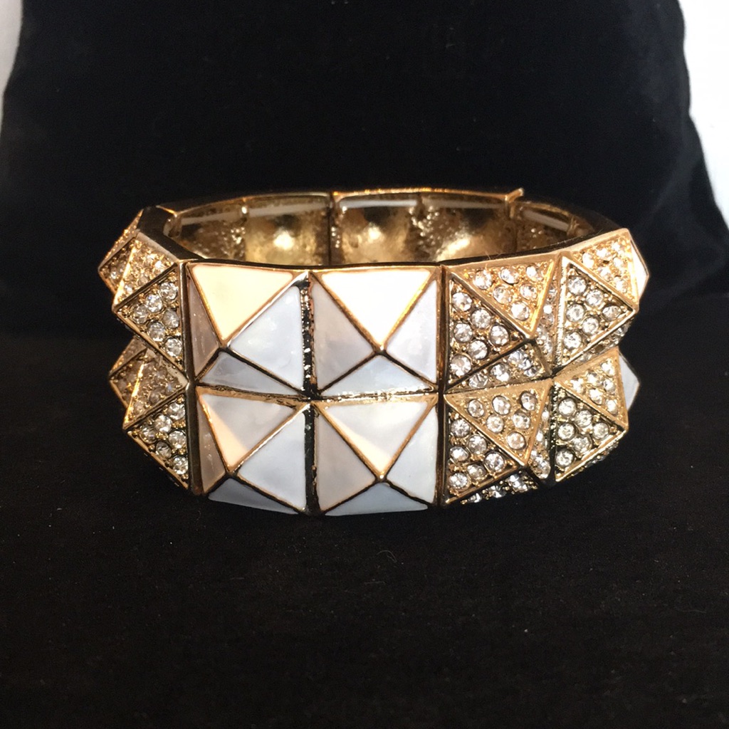 Nwot White Pyramid Pave Elastic Bracelet
